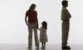 Înstrăinare parentala vs. Alienare parentala