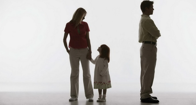 Înstrăinare parentala vs. Alienare parentala